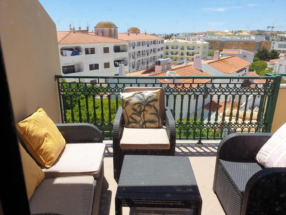 Oura Beach T1 Apartment Coral , Close To The Strip, Swimming Pool, Wi Fi, A/C Albufeira Dış mekan fotoğraf